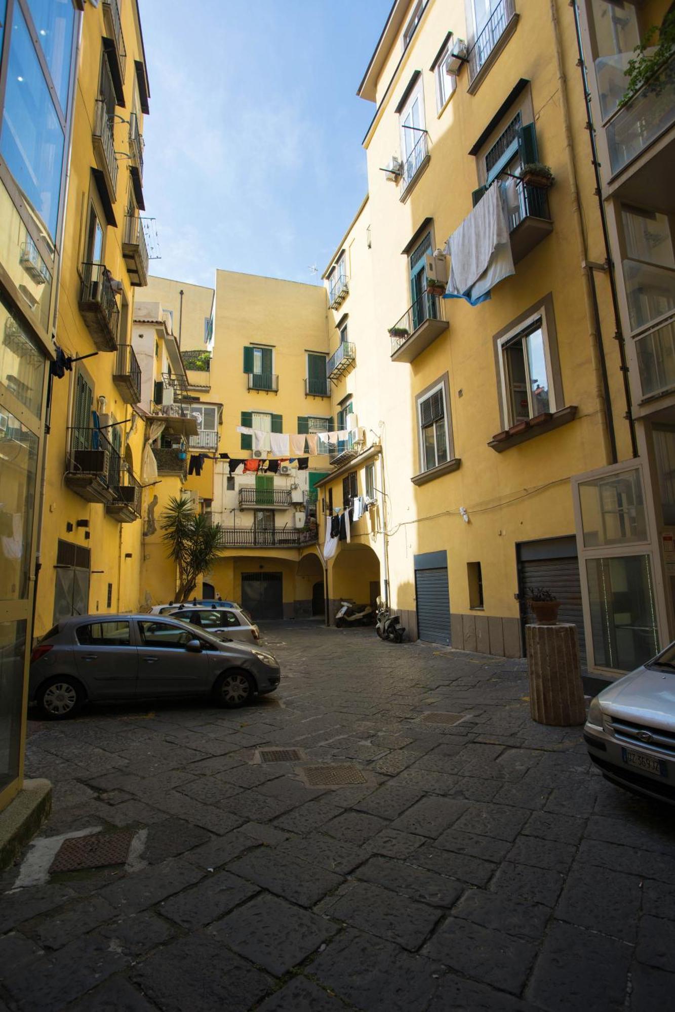 مبيت وإفطار Palazzo 15 Napoli المظهر الخارجي الصورة