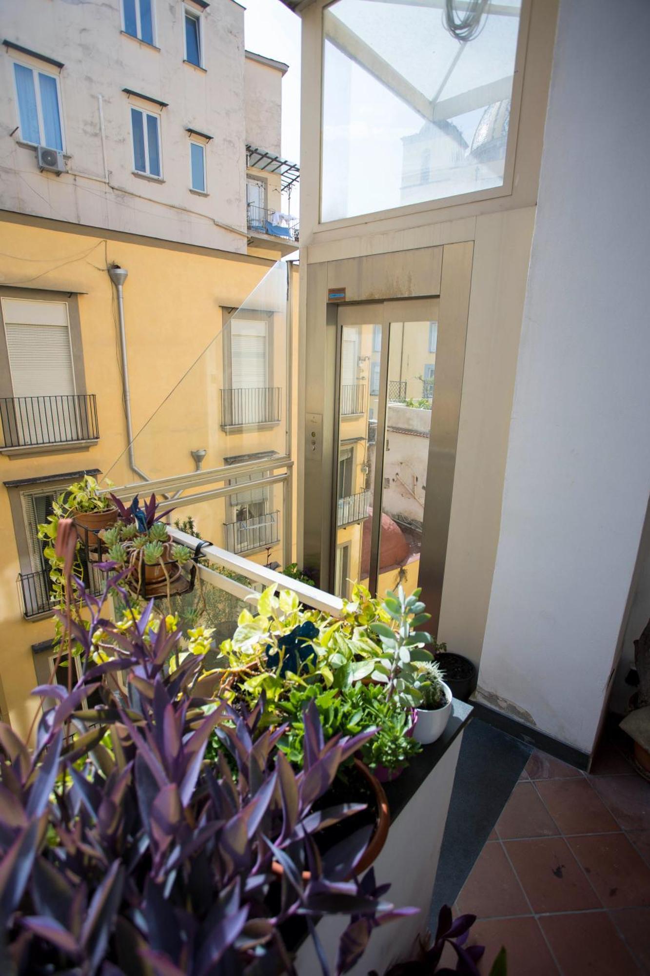 مبيت وإفطار Palazzo 15 Napoli المظهر الخارجي الصورة