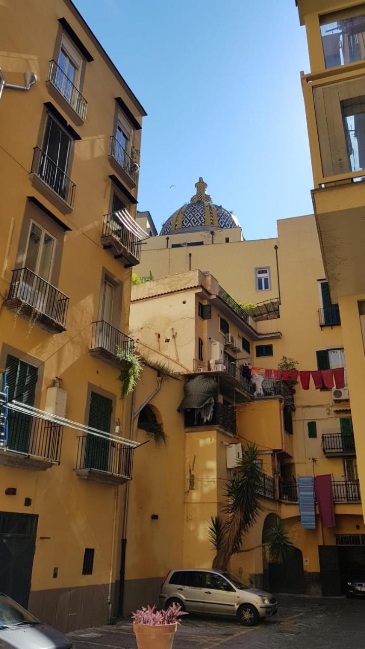 مبيت وإفطار Palazzo 15 Napoli المظهر الخارجي الصورة